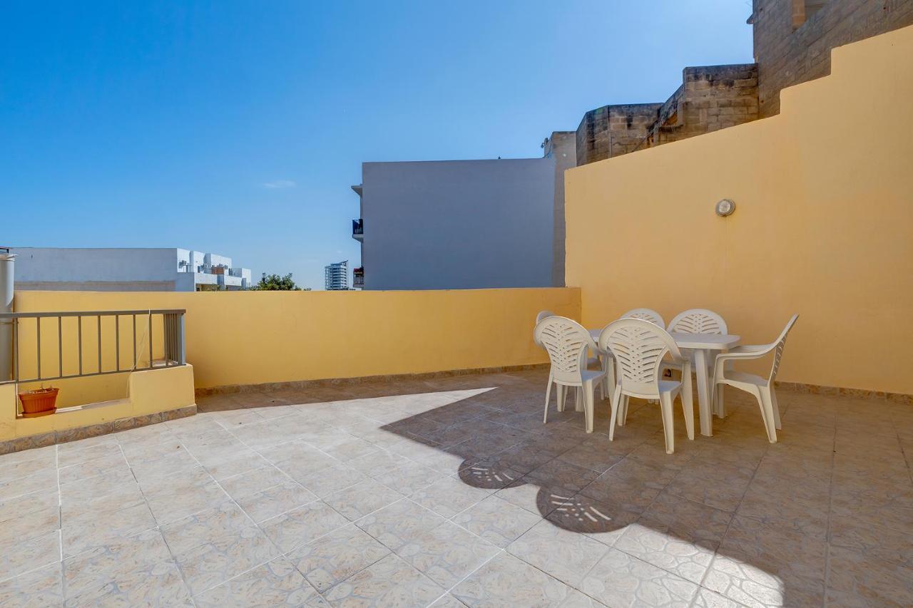Modern 2 Bedroom Maisonette In Central Sliema Eksteriør billede