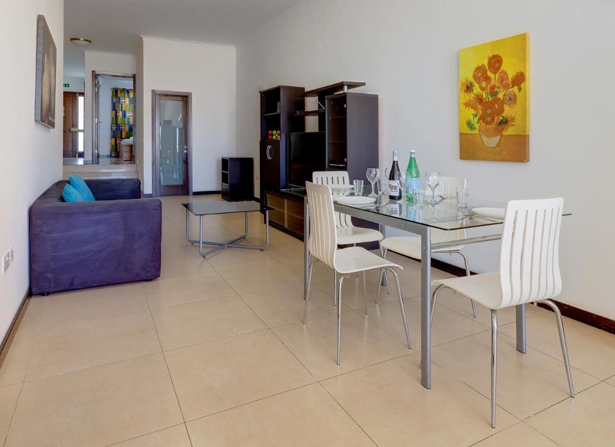 Modern 2 Bedroom Maisonette In Central Sliema Eksteriør billede
