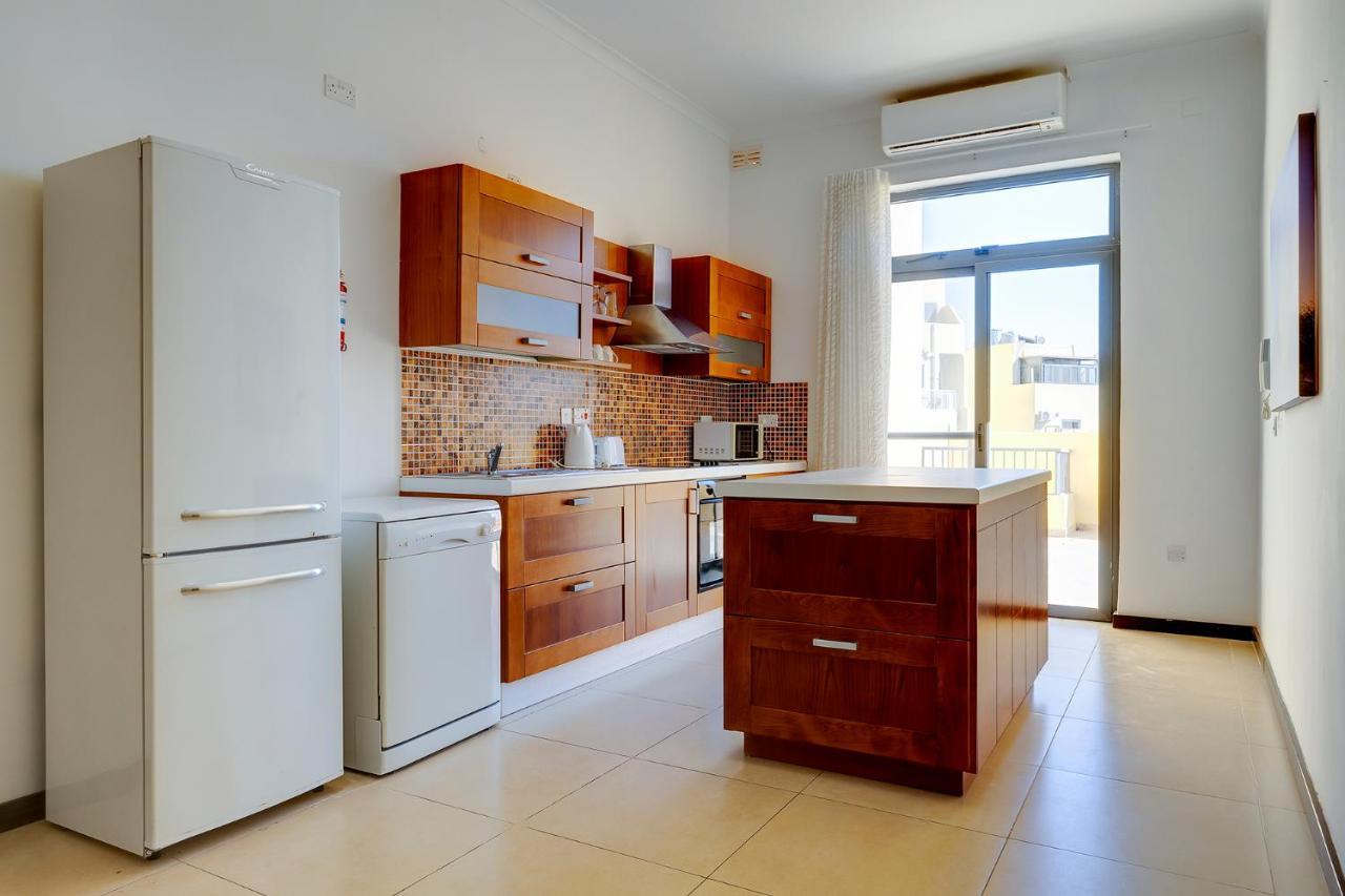 Modern 2 Bedroom Maisonette In Central Sliema Eksteriør billede