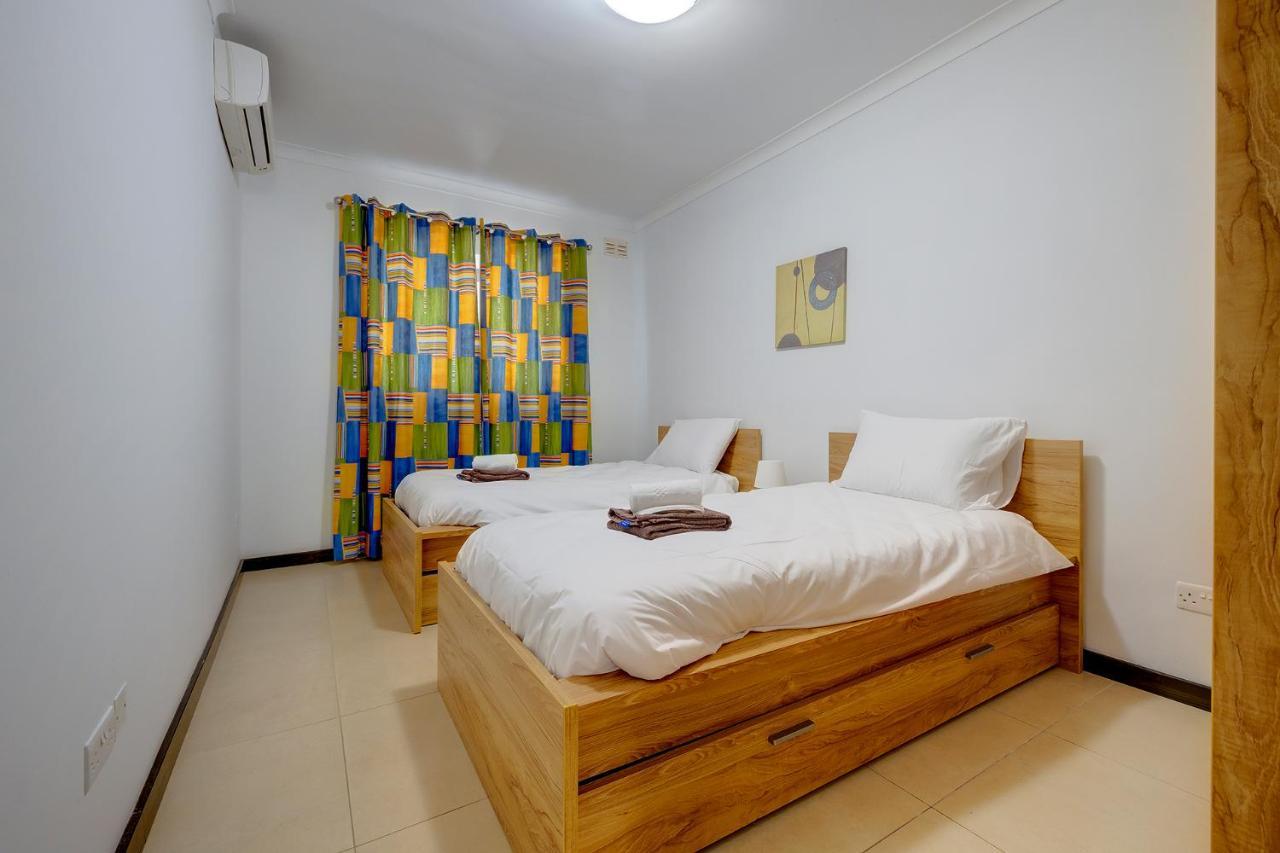 Modern 2 Bedroom Maisonette In Central Sliema Eksteriør billede
