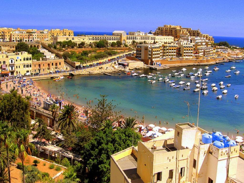 Modern 2 Bedroom Maisonette In Central Sliema Eksteriør billede