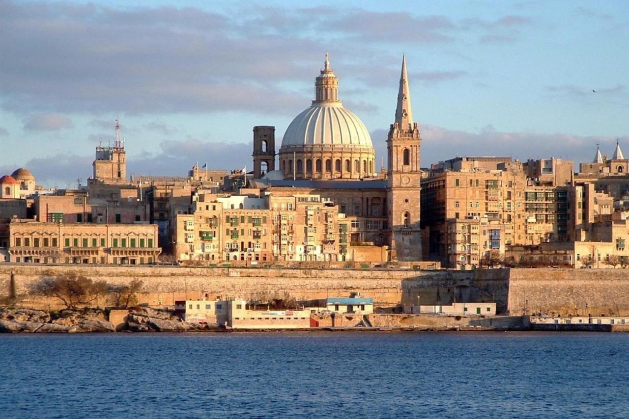 Modern 2 Bedroom Maisonette In Central Sliema Eksteriør billede